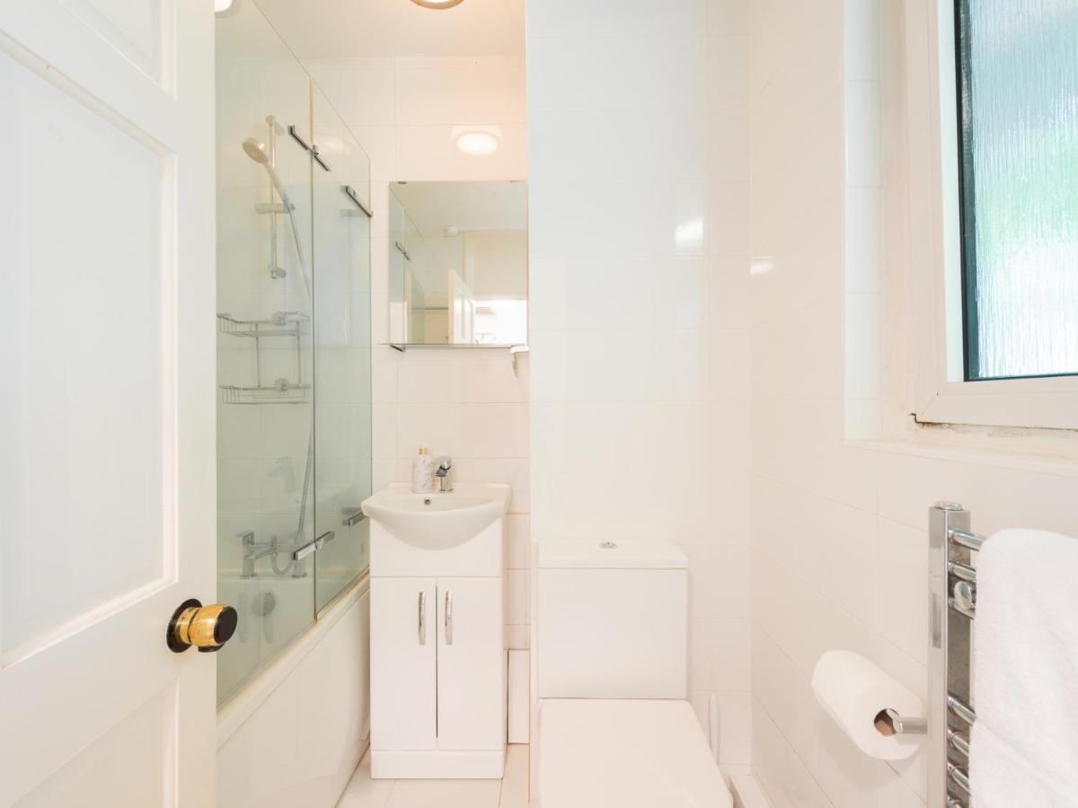Sootheus - Cosy Surrey Quays Apartment London Exterior photo