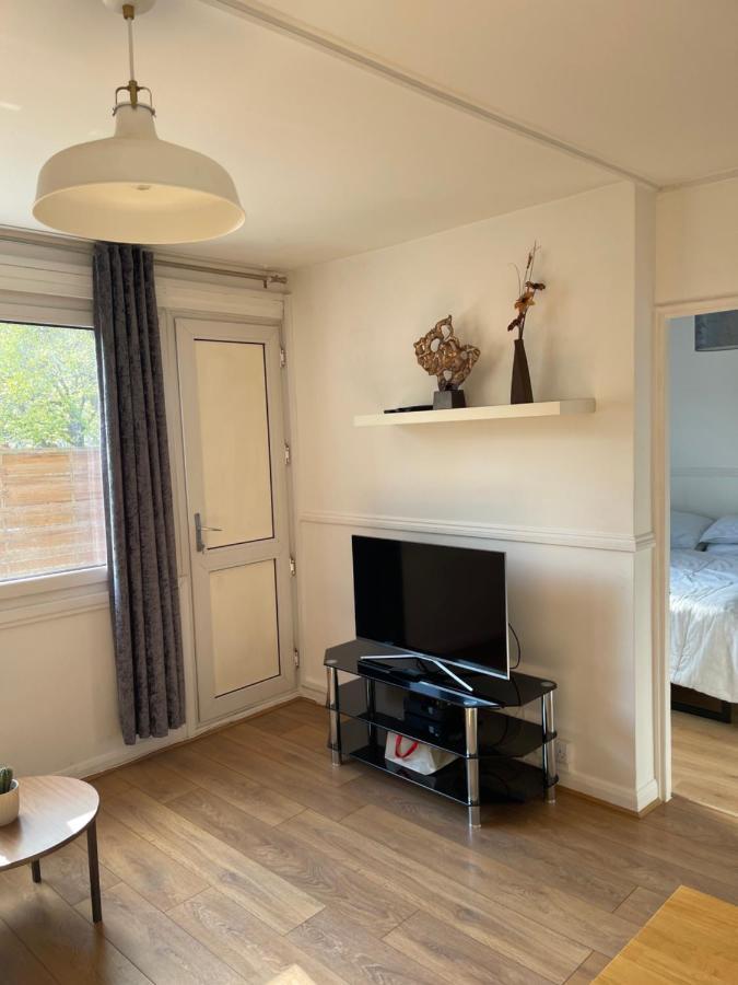 Sootheus - Cosy Surrey Quays Apartment London Exterior photo