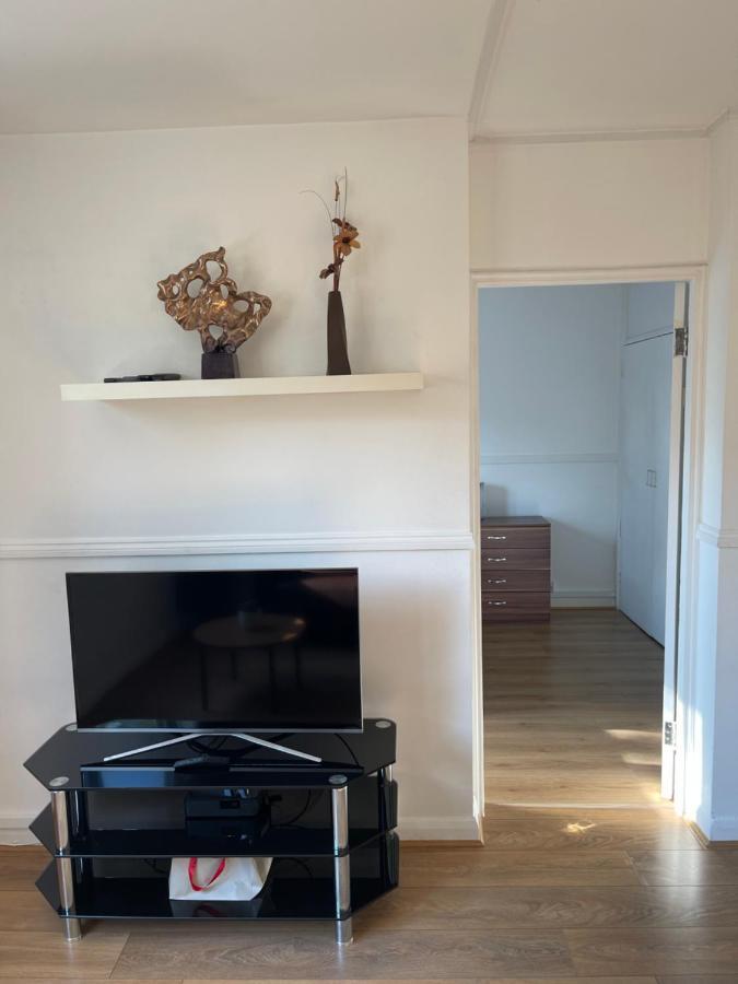 Sootheus - Cosy Surrey Quays Apartment London Exterior photo